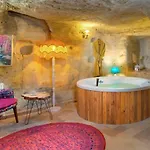 Cappadocia Splendid Cave Ortahisar
