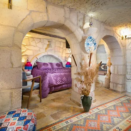 Cappadocia Splendid Cave Hotel 4*