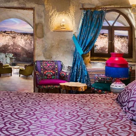 ホテル Cappadocia Splendid Cave 4*