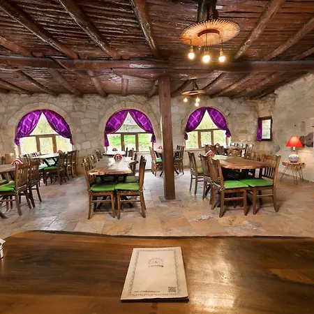 Cappadocia Splendid Cave Hotel 4*